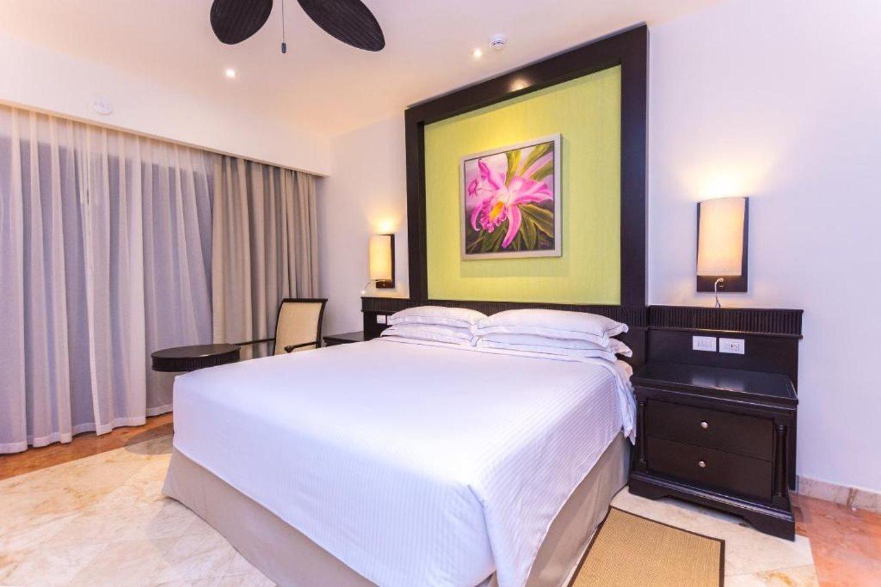 Occidental At Xcaret Destination Hotel Xcaret Park Екстериор снимка A bedroom at the hotel