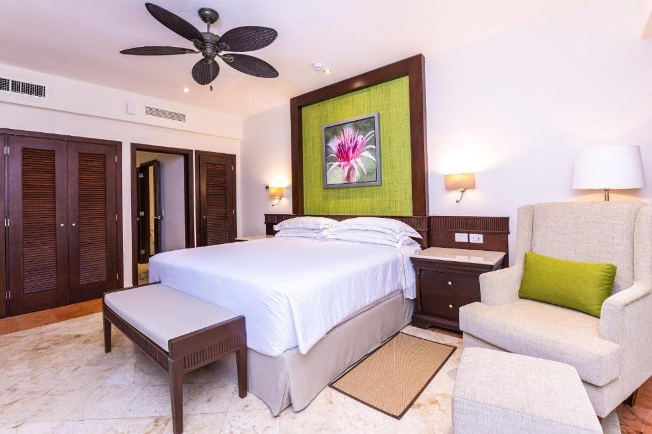 Occidental At Xcaret Destination Hotel Xcaret Park Екстериор снимка A bedroom at the Hard Rock Hotel