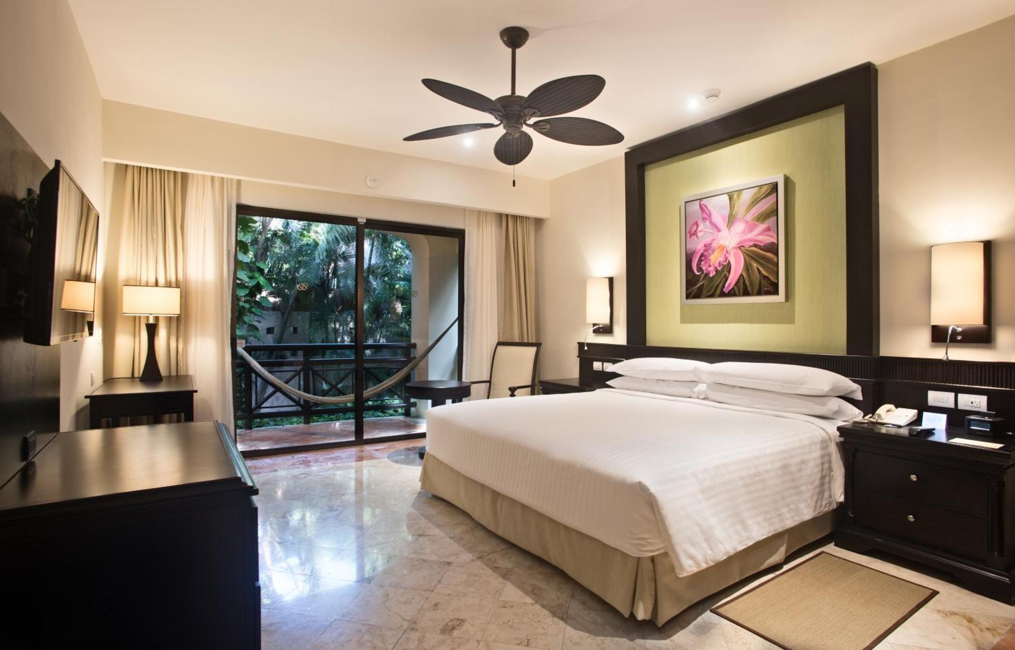 Occidental At Xcaret Destination Hotel Xcaret Park Екстериор снимка A bedroom at the Hard Rock Hotel