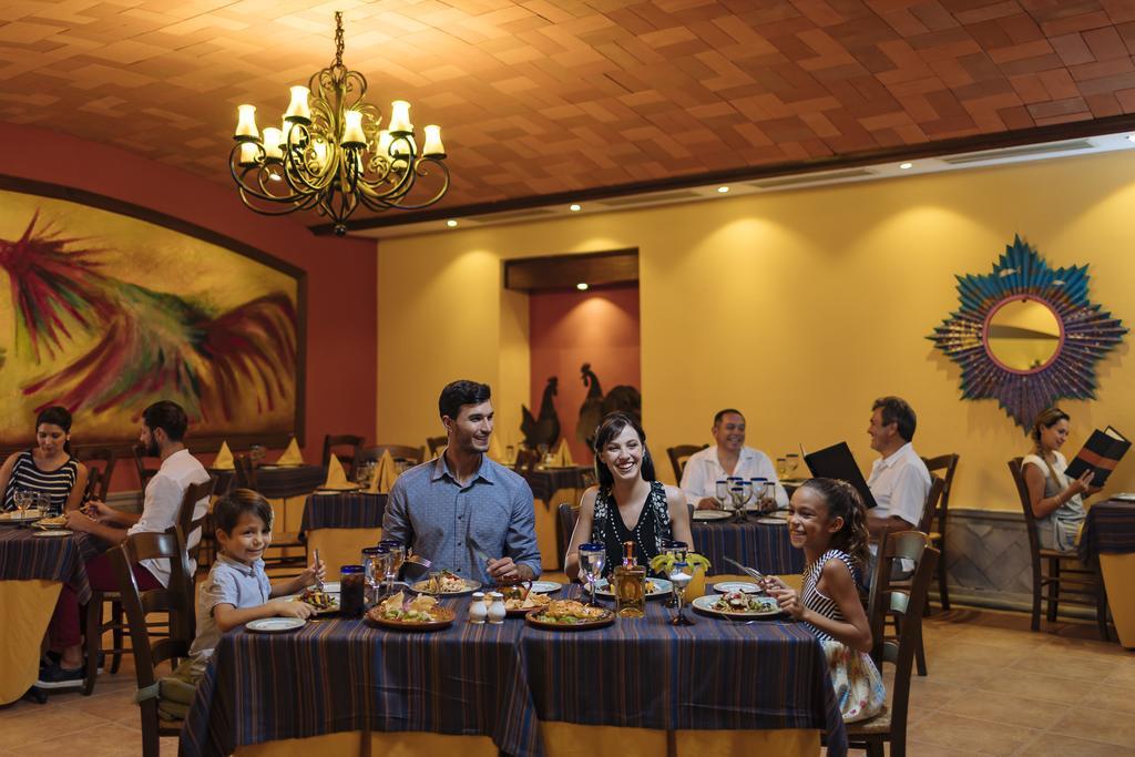 Occidental At Xcaret Destination Hotel Xcaret Park Екстериор снимка A restaurant at the resort