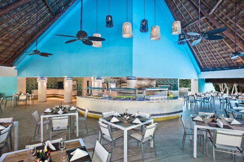 Occidental At Xcaret Destination Hotel Xcaret Park Екстериор снимка The buffet at the resort