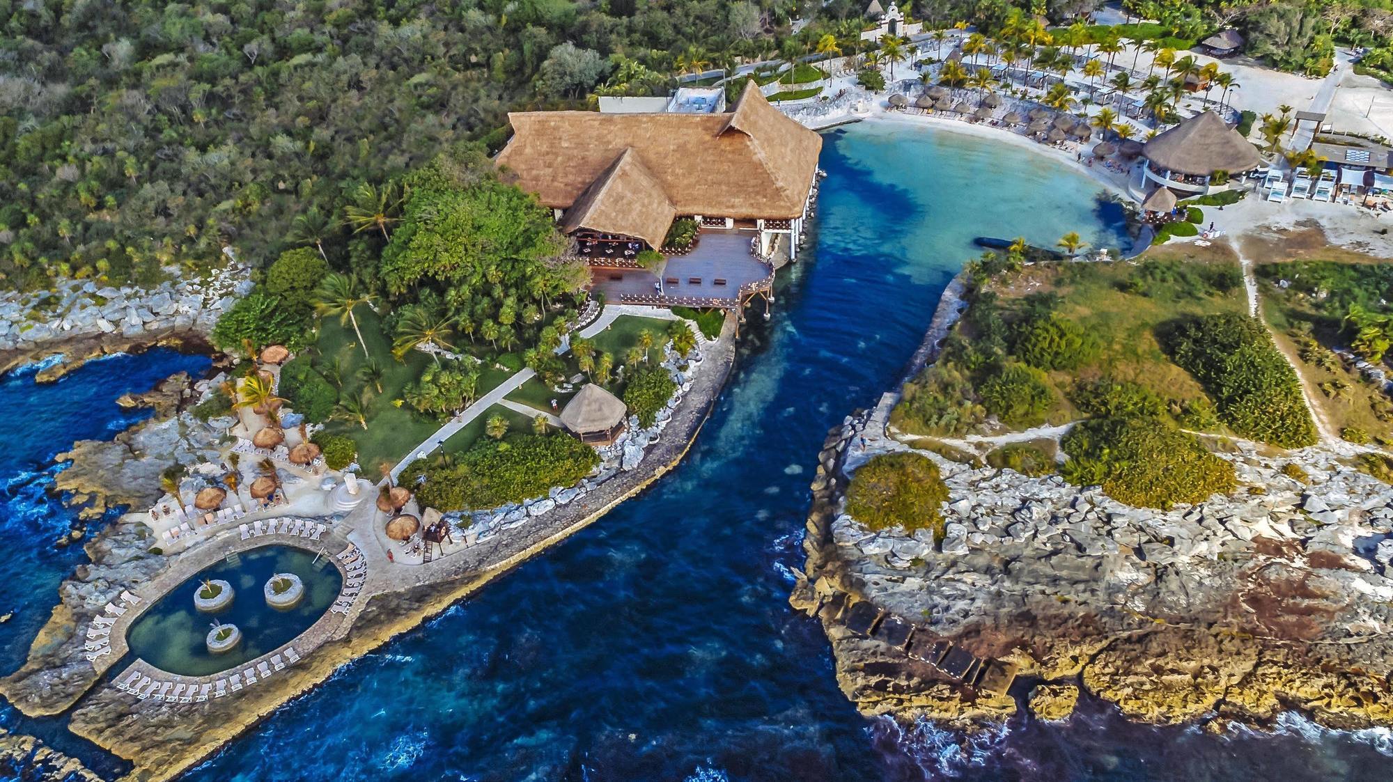 Occidental At Xcaret Destination Hotel Xcaret Park Екстериор снимка Aerial view of the lazy river